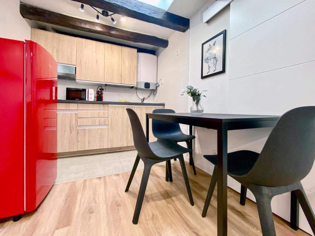 Apartment Charming Malasana Attic